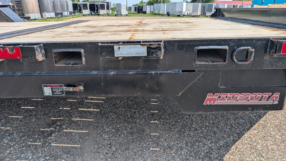 83"x22' 2" MIDSOTA Equipment