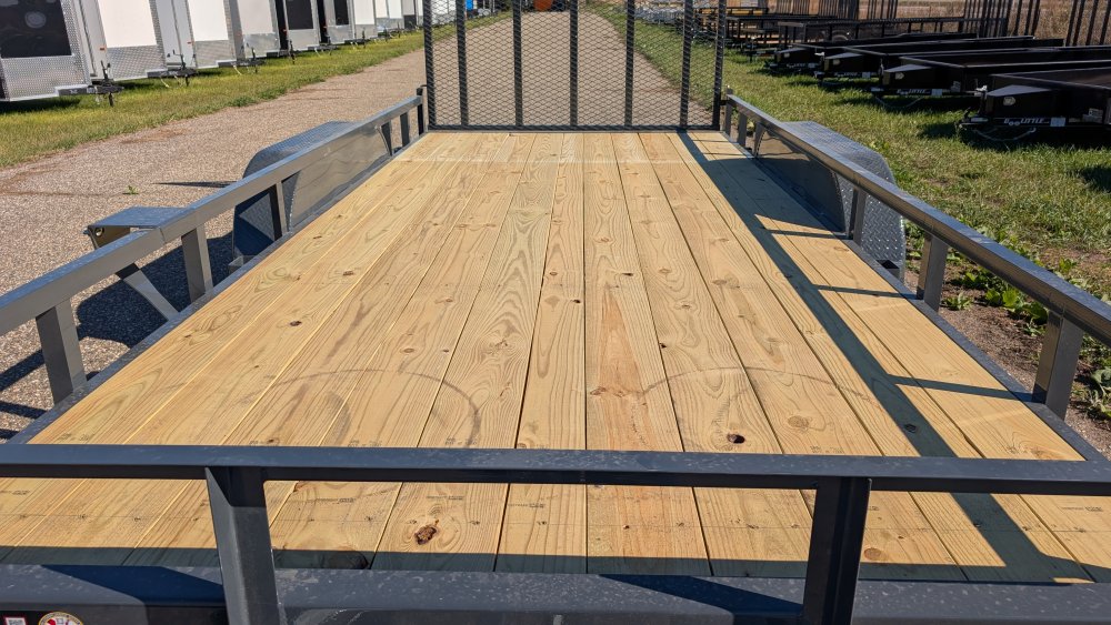 83"x16' LAMAR Utility