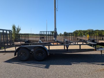 83"x18' LAMAR Utility