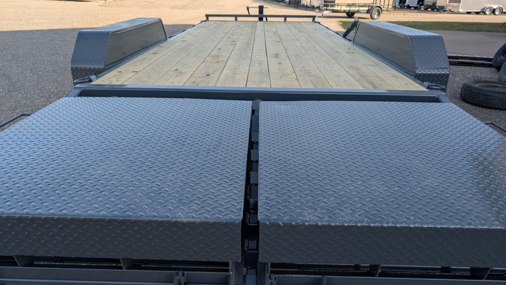 83"x22' LAMAR Equipment