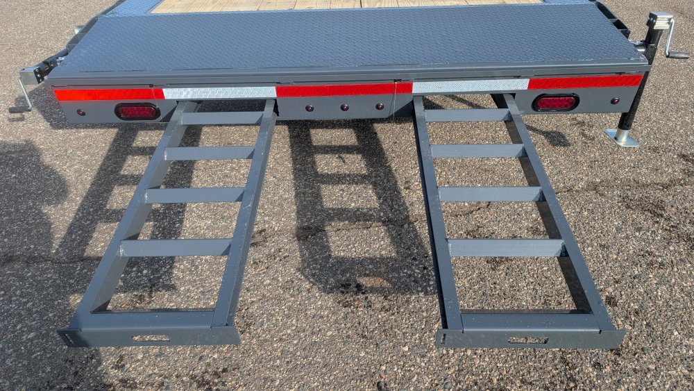 102"x24' Lamar Equipment