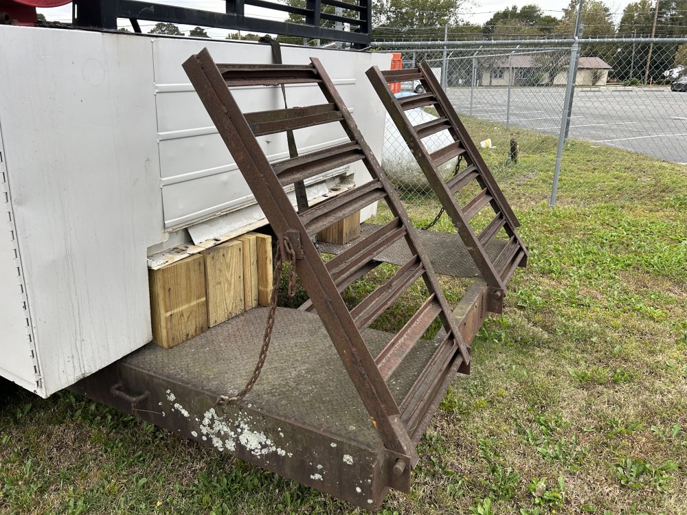 Tri-Axle Farm Trailer
