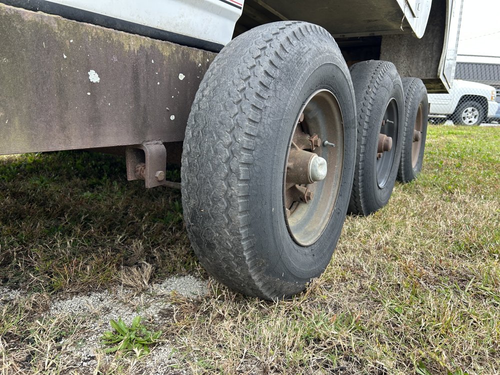 Tri-Axle Farm Trailer