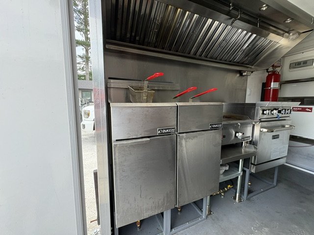 2025 FUD USED 7X14 Food Trailer W/ Triple Sink, Concession Window Other