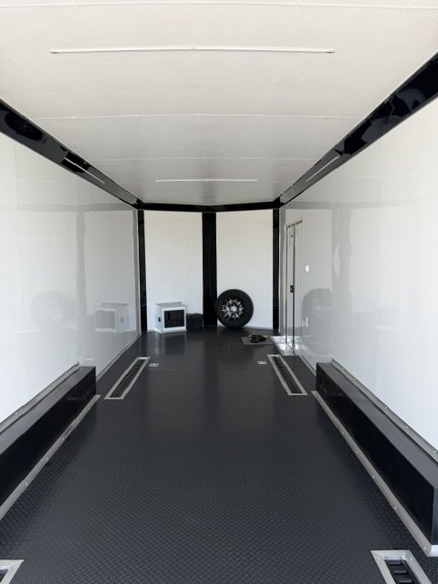 8.5x24 Race Trailer 2026 Spartan
