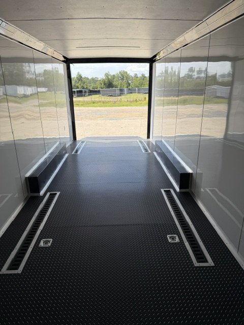8.5x24 Race Trailer 2026 Spartan