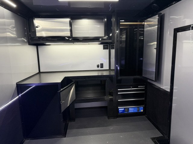 8.5x28 Race Trailer LOADED 2025 Spartan NEW OLD STOCK