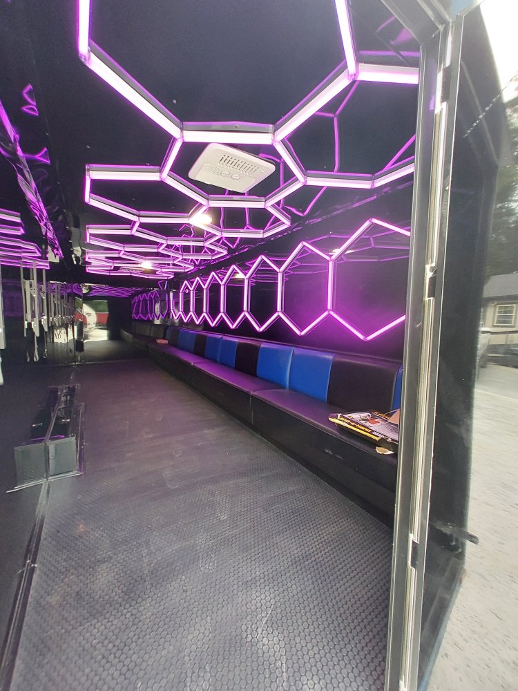 8.5X24 GAME TRAILER FULLY LOADED 2026 Quality Cargo