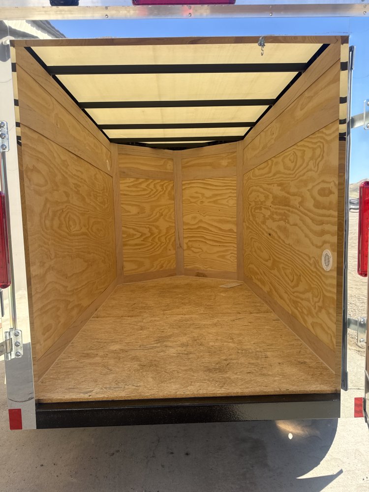 2027 3.0K Enclosed Cargo Trailer photo 4