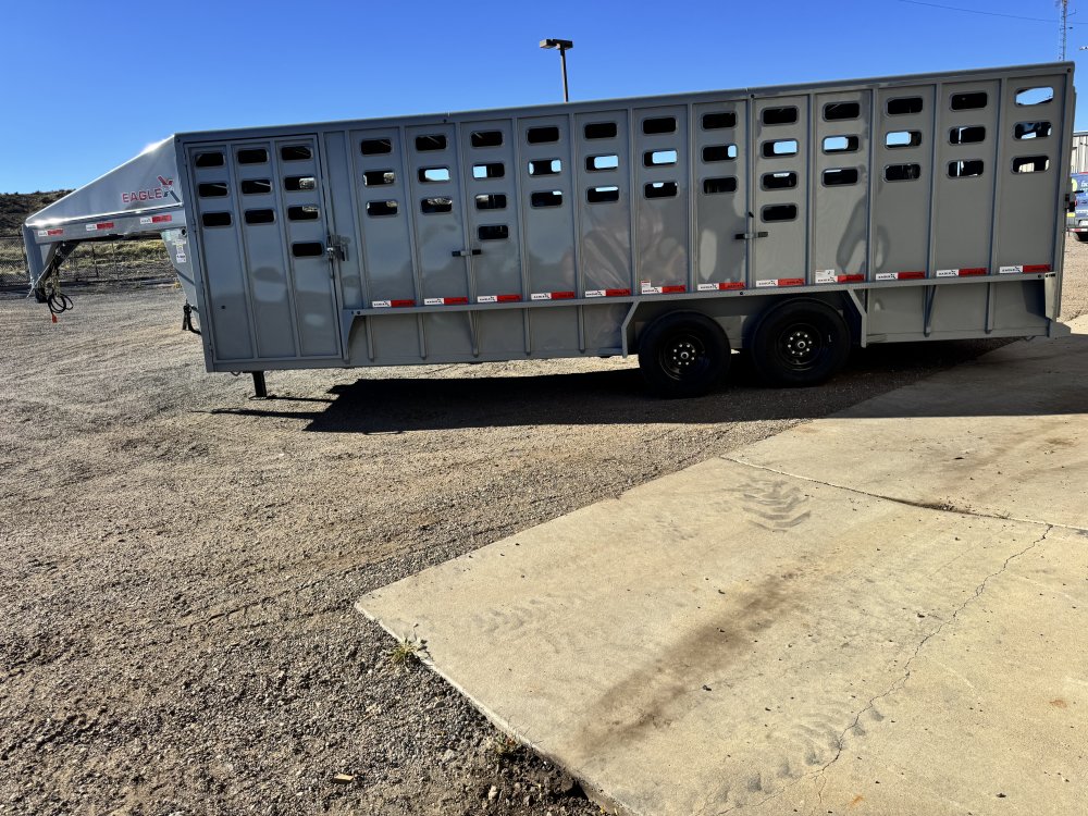 2027 14K Horse Livestock Trailer photo 4
