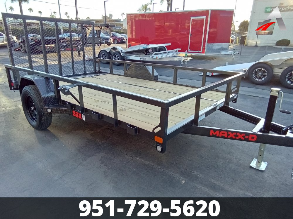 2025 MAXXD 83" X 12' S3X S/A UTILTY TRAILER