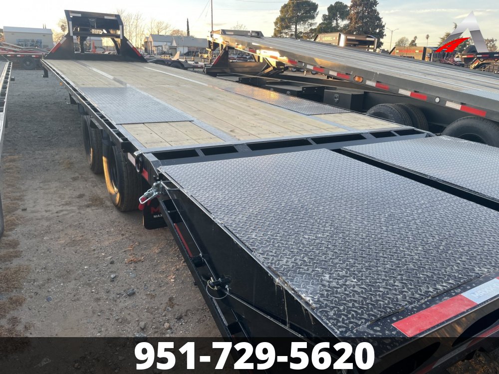 2025 MAXXD 102" X 32' LDX GN LOW PRO TANDEM DUEL