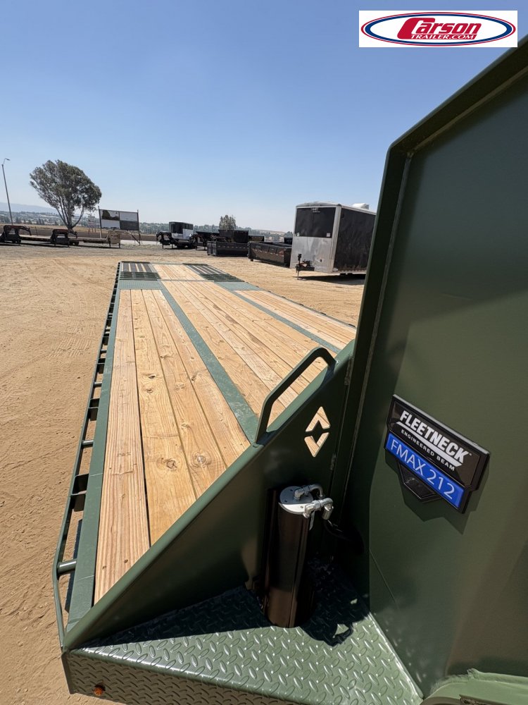102x32 Diamond C Trailer Deck over Flatbed