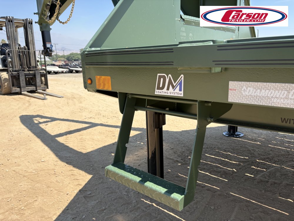 102x32 Diamond C Trailer Deck over Flatbed