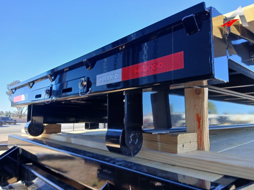 Maxx-D ROX Flatbed