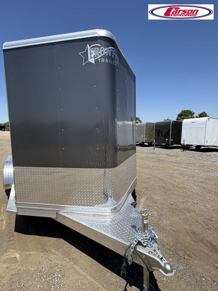 82x11 FRONTIER Horse Trailer