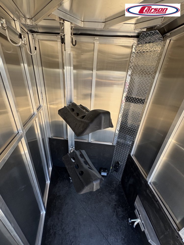 82x11 FRONTIER Horse Trailer