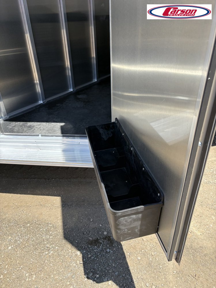 82x11 FRONTIER Horse Trailer