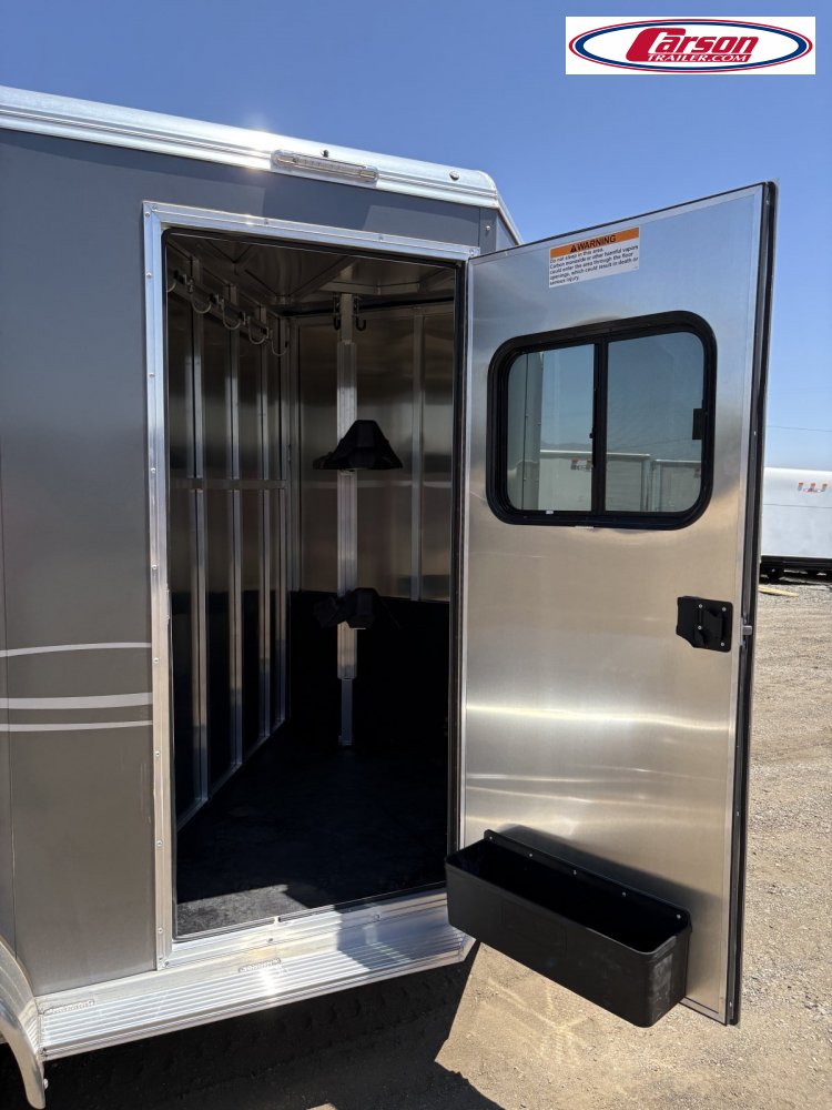 82x11 FRONTIER Horse Trailer