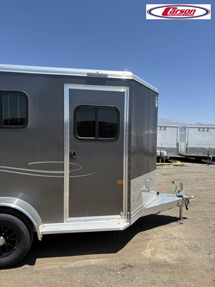 82x11 FRONTIER Horse Trailer