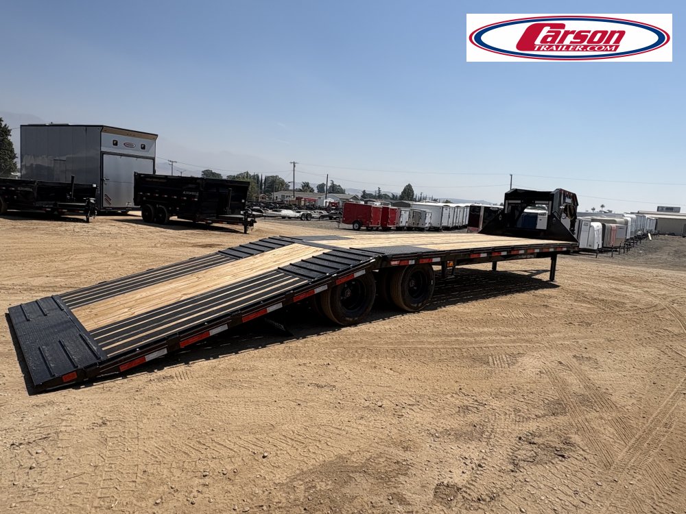 102x32 Diamond C Trailer Deck over Flatbed