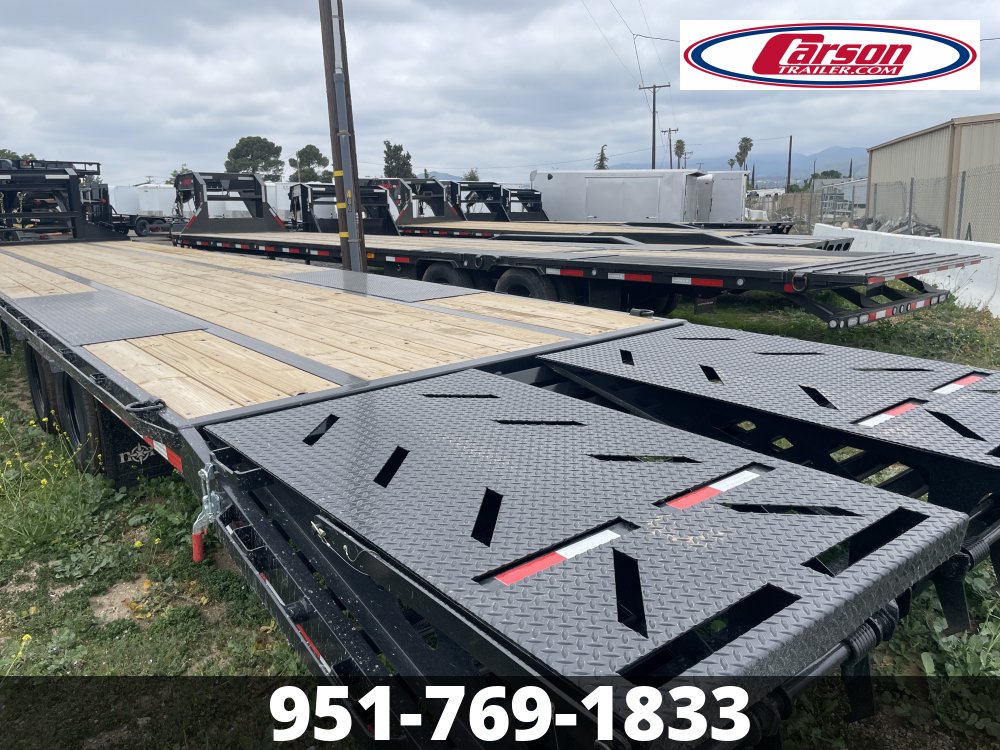 102x40 Norstar Trailers HD Equipment