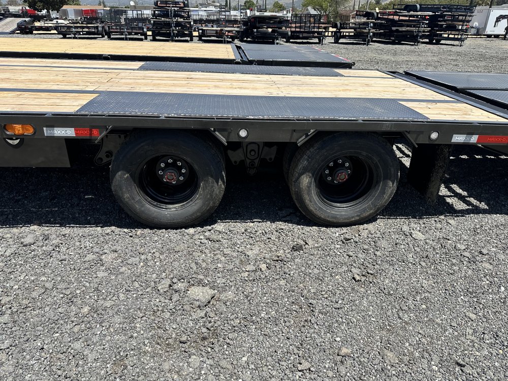 2024 MAXXD LDX 102" X 32' GOOSENECK FLATEBED TRAILER