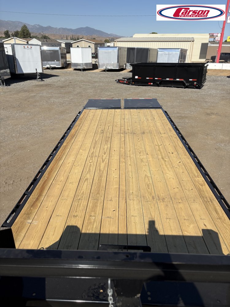 102x25 Maxxd Deck over Flatbed