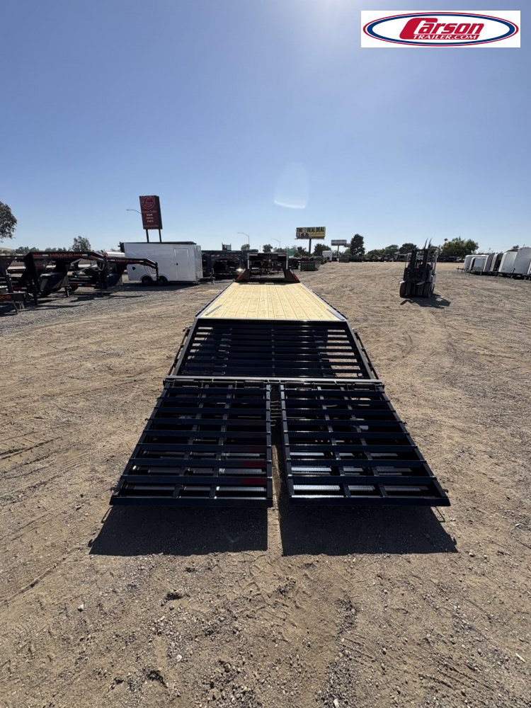 102x25 Maxxd Deck over Flatbed