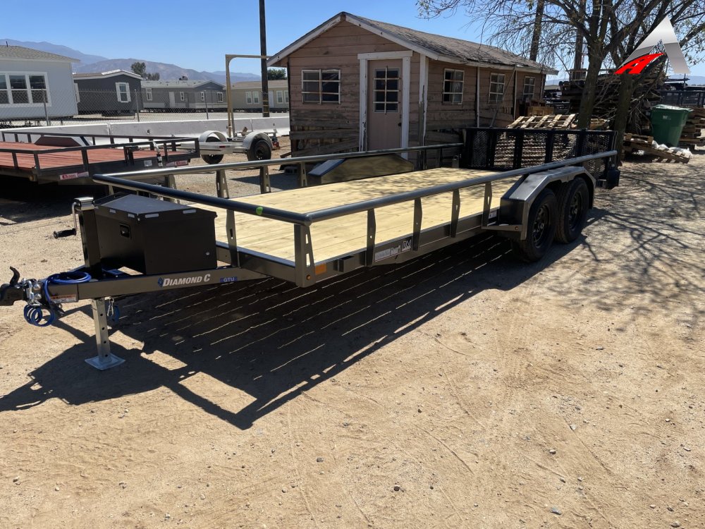 83"x18' Diamond C Utility
