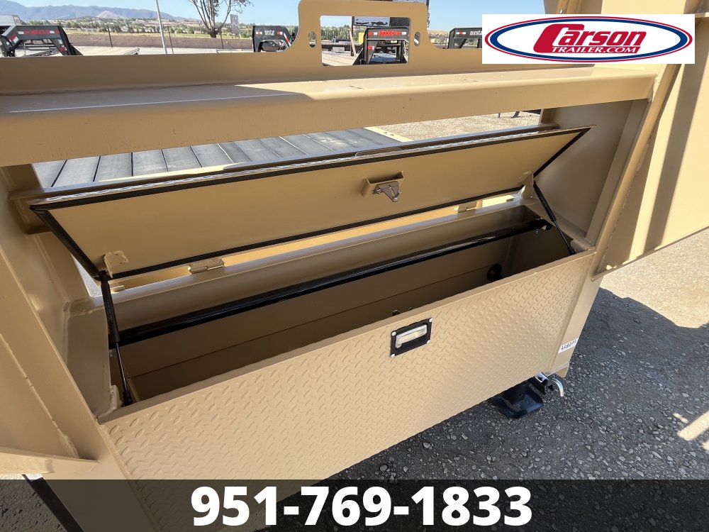 2024 MAXXD 8.5' X 36' GOOSENECK TRIPLE AXLE FLATEBED TRAILER