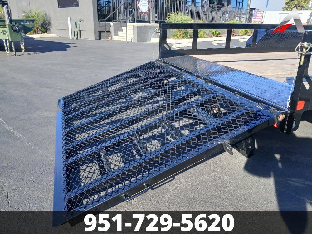 83x20 Maxx-D Utility