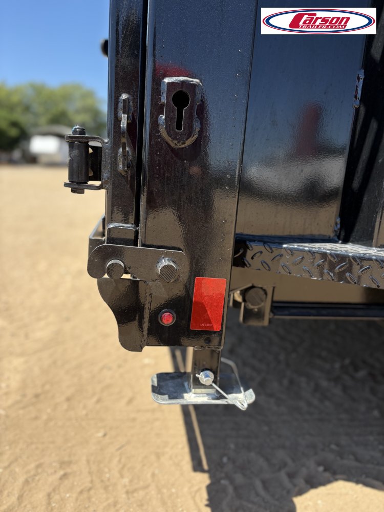 77x12 Diamond C Trailer Dump