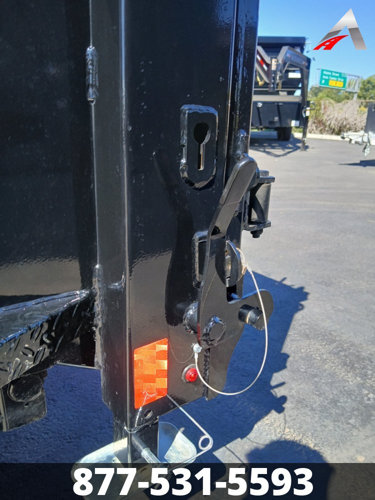 77x12 Diamond C Trailer Dump