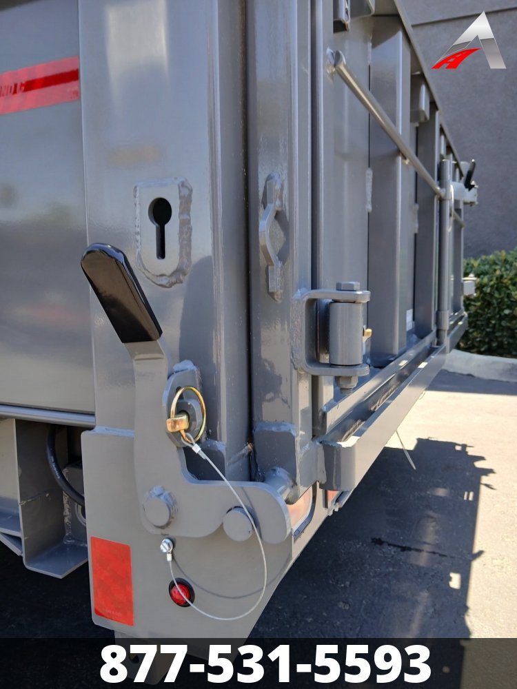 82x14 Diamond C Trailer Dump