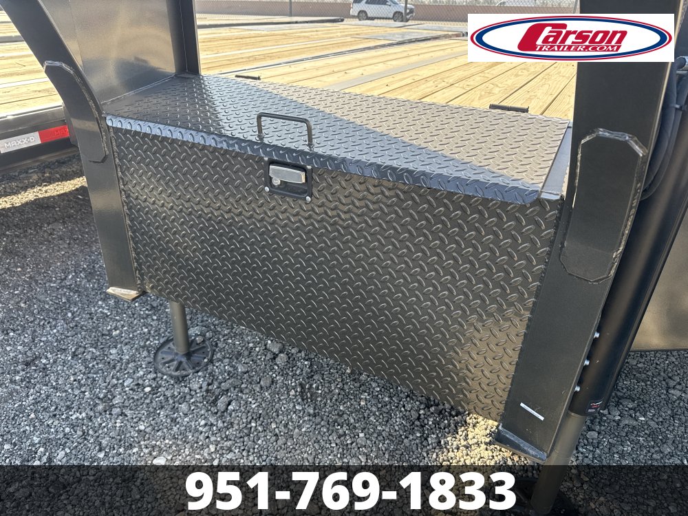 102"x32' flatbed gooseneck power dove tail