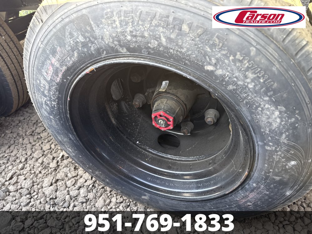 102"x32' flatbed gooseneck power dove tail