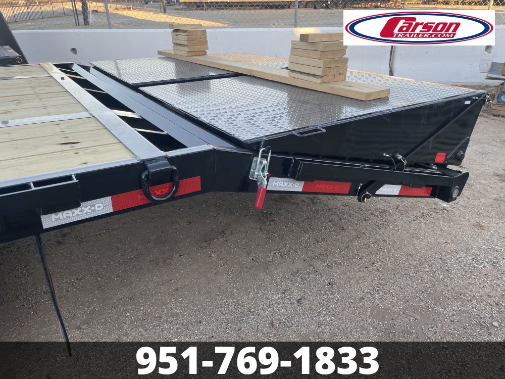 2025 MAXXD LDX102" X 32' FLATBED TRAILER