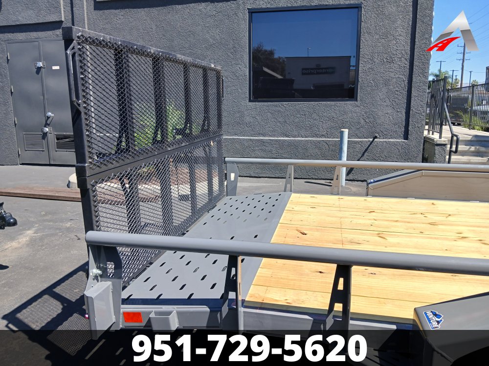 83x18 Diamond C Utility