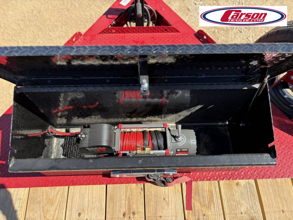 83x20 Diamond C Trailer HD Equipment