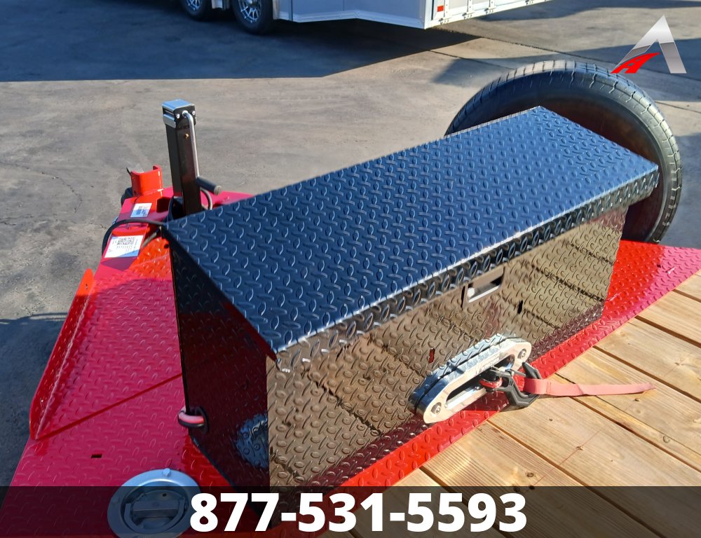 83x20 Diamond C Trailer HD Equipment