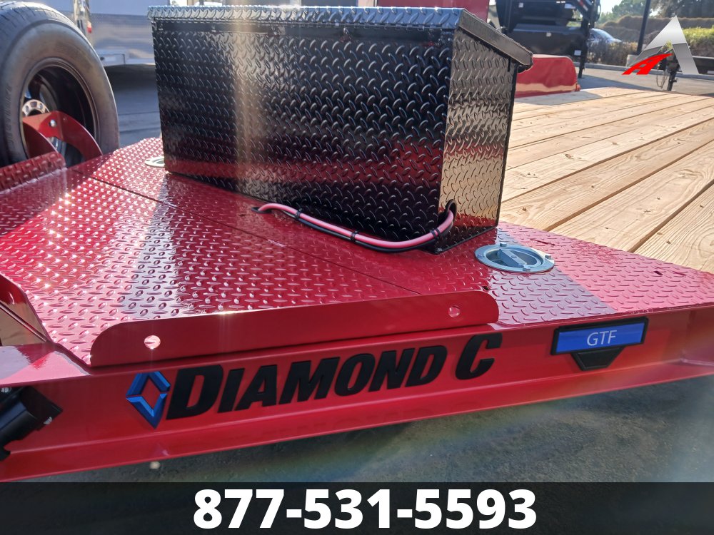 83x20 Diamond C Trailer HD Equipment