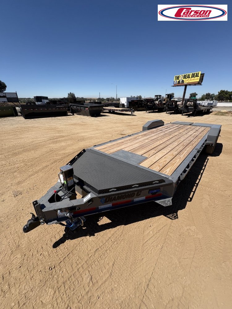 82x22 Diamond C Trailer HD Equipment