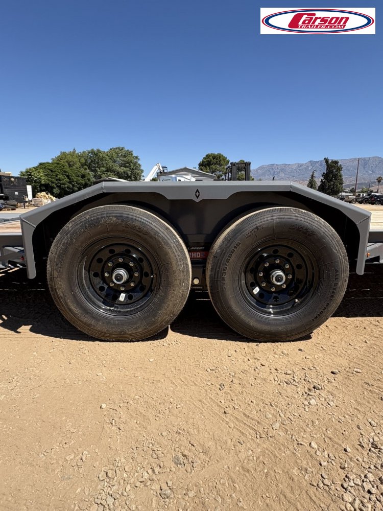 82x22 Diamond C Trailer HD Equipment