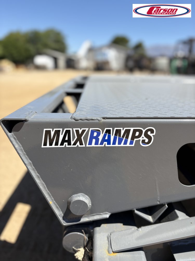 82x22 Diamond C Trailer HD Equipment