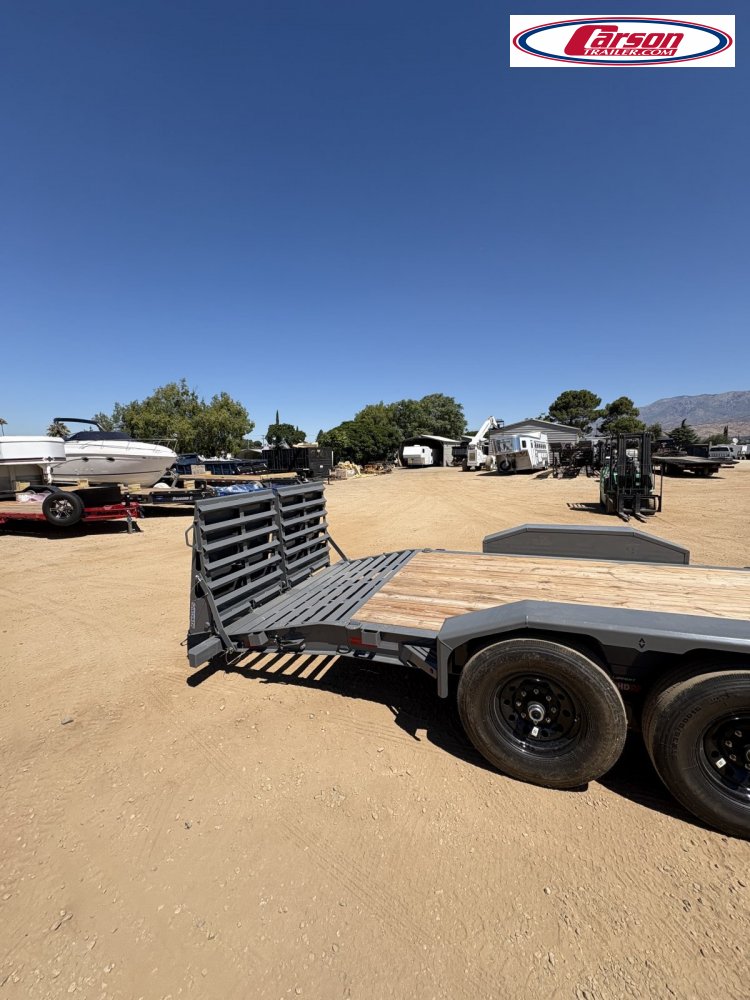 82x22 Diamond C Trailer HD Equipment