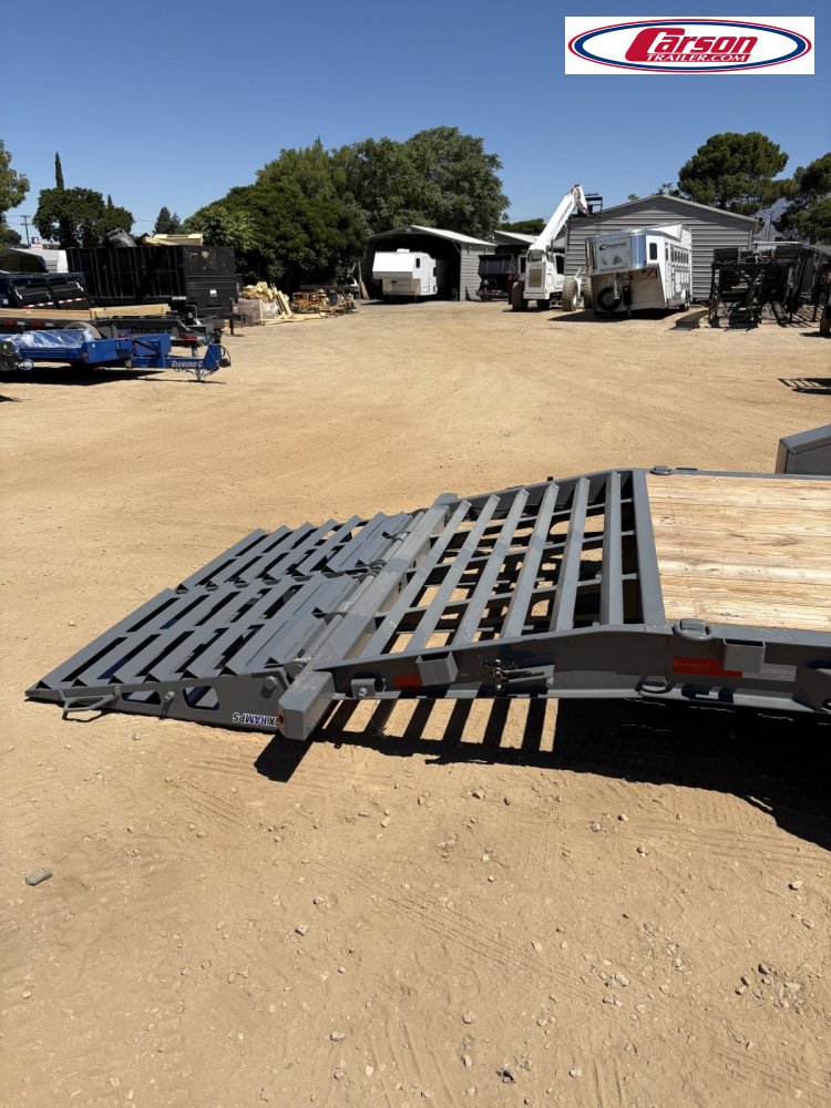 82x22 Diamond C Trailer HD Equipment