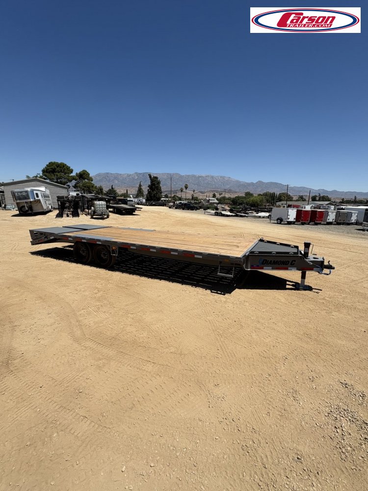 102x24 Diamond C Trailer HD Equipment