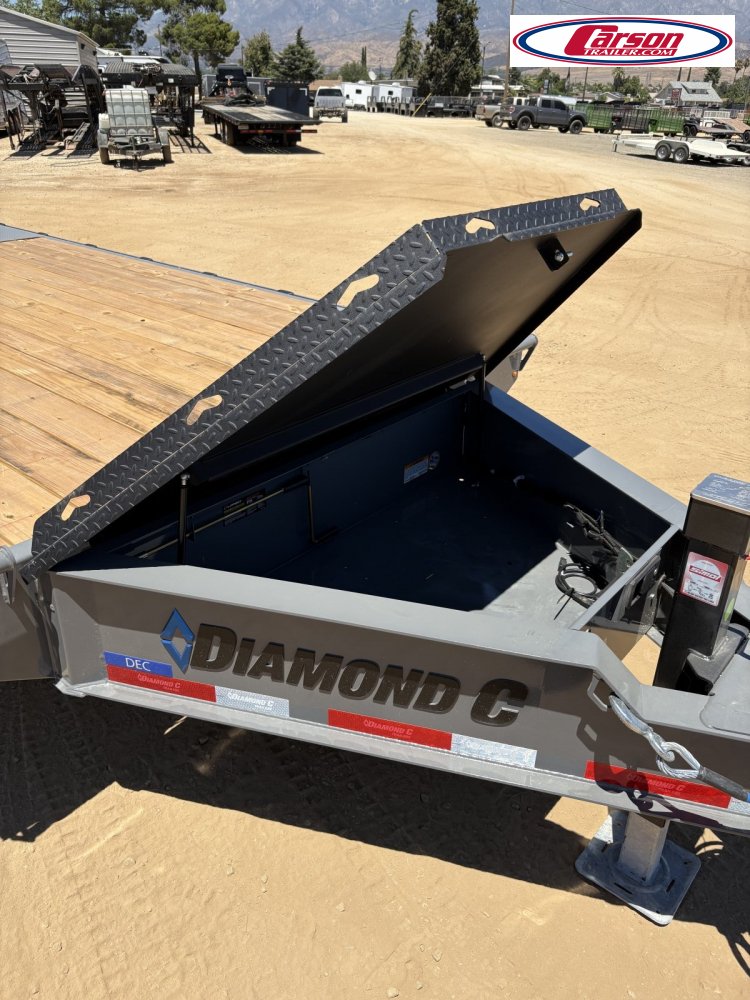 102x24 Diamond C Trailer HD Equipment