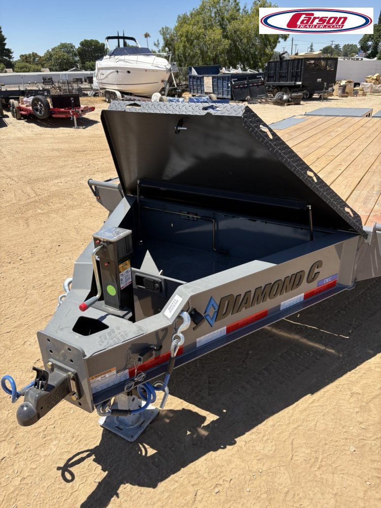 102x24 Diamond C Trailer HD Equipment